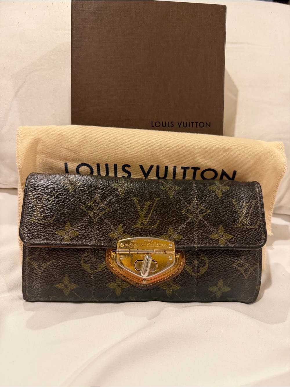 Louis Vuitton Monogram Étoile Sarah wallet- full inclusion